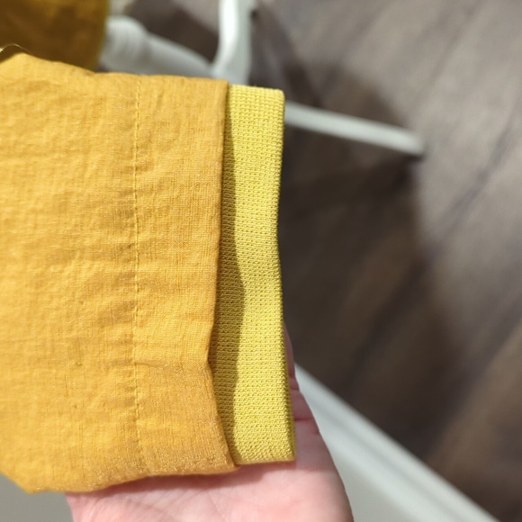 Uge Mustard color hooded zip up jacket - Picture 4 of 11